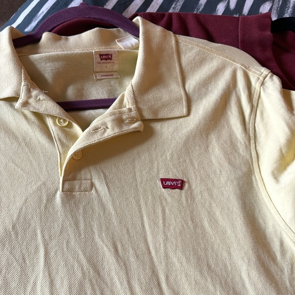 Levi’s polo sold as a bundle - Picture 2 of 3